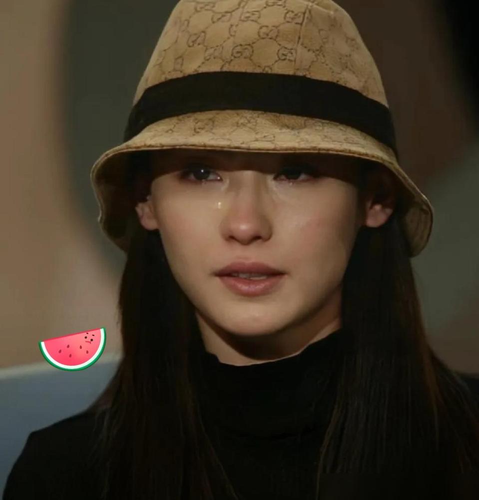 谢霆锋今晚可能睡不好了，因为张柏芝被余毓兴找麻烦了。

简单说下当时的情形吧，就