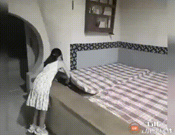 这样的童年
一定非常非常有乐趣[呲牙]