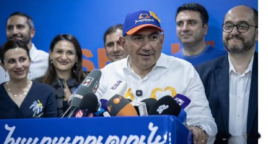亚美尼亚总理帕希尼扬（Nikol Pashinyan）在国会选举计票尚未完全结束