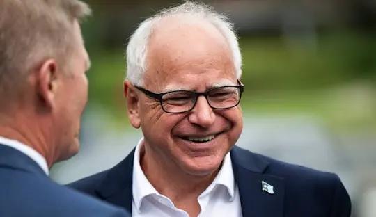 卡玛拉竞选团队正在与沃尔兹保持距离。
回顾：沃尔兹屡次说谎，而卡玛拉的审查程序未