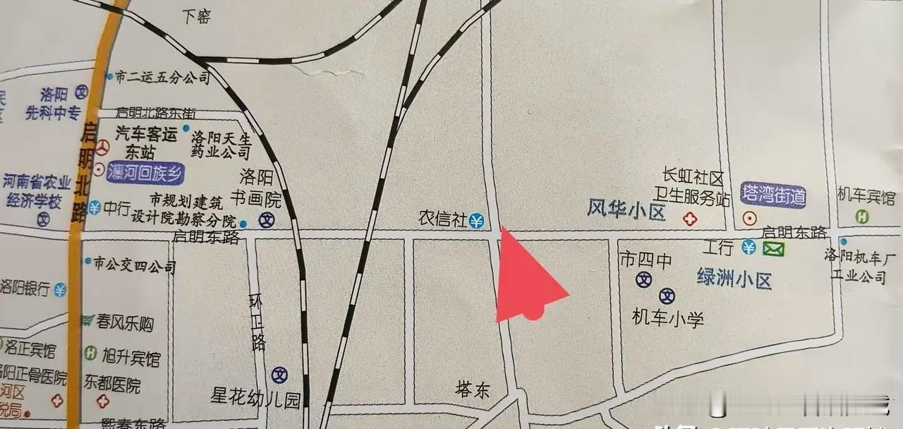 洛阳的牛肉汤都是早上喝，然而位于瀍河回族区东花坛至机车工厂的启明东路焦柳铁路东侧