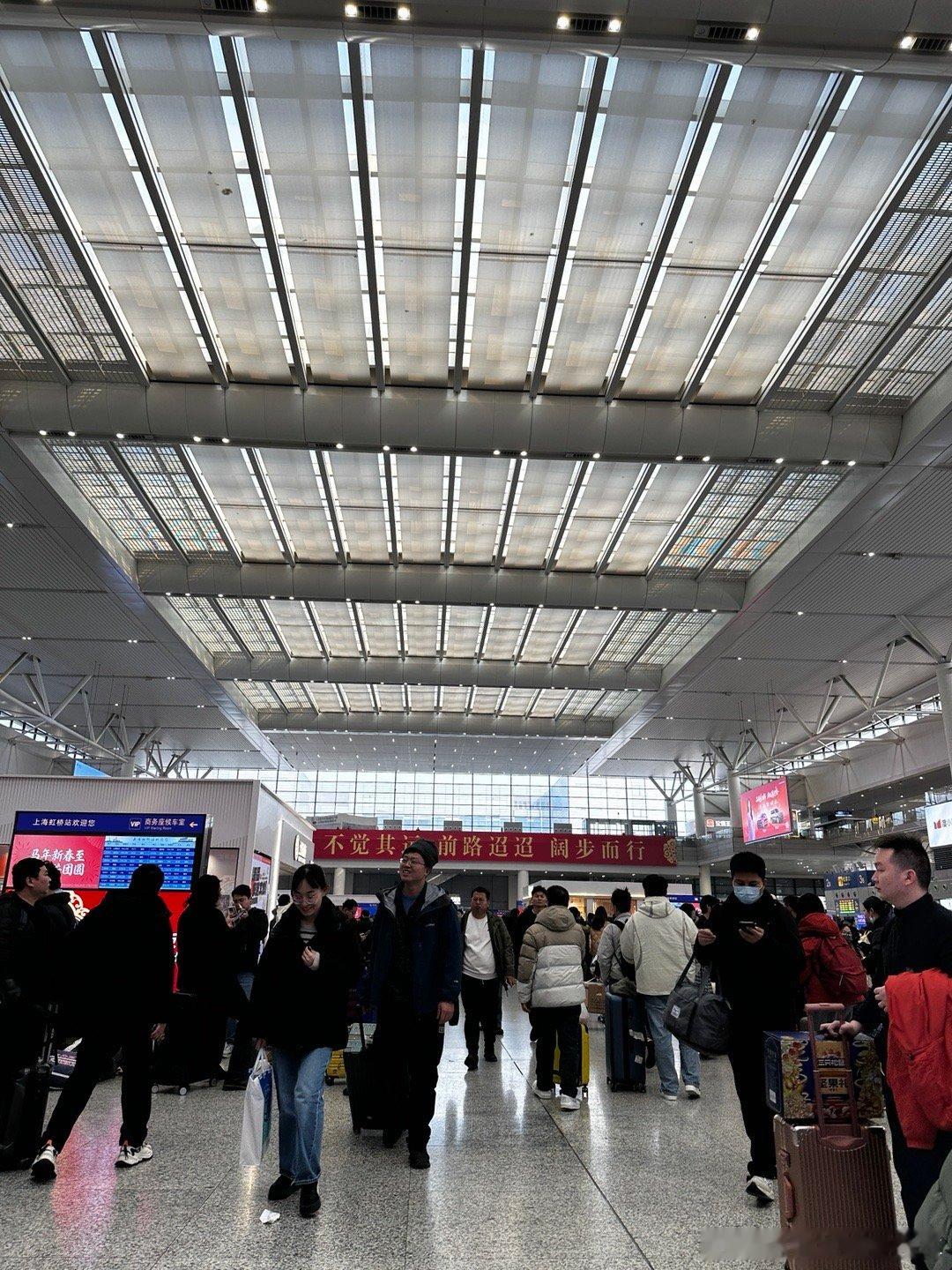 春运 灾难级，好久没坐高铁，更新了几个注意事项。单个化妆品不能高于150ml，除