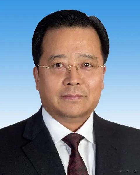 突发突发，沈阳音乐学院原书记董亲学被查！

刚刚，权威媒体发布消息，沈阳音乐学院