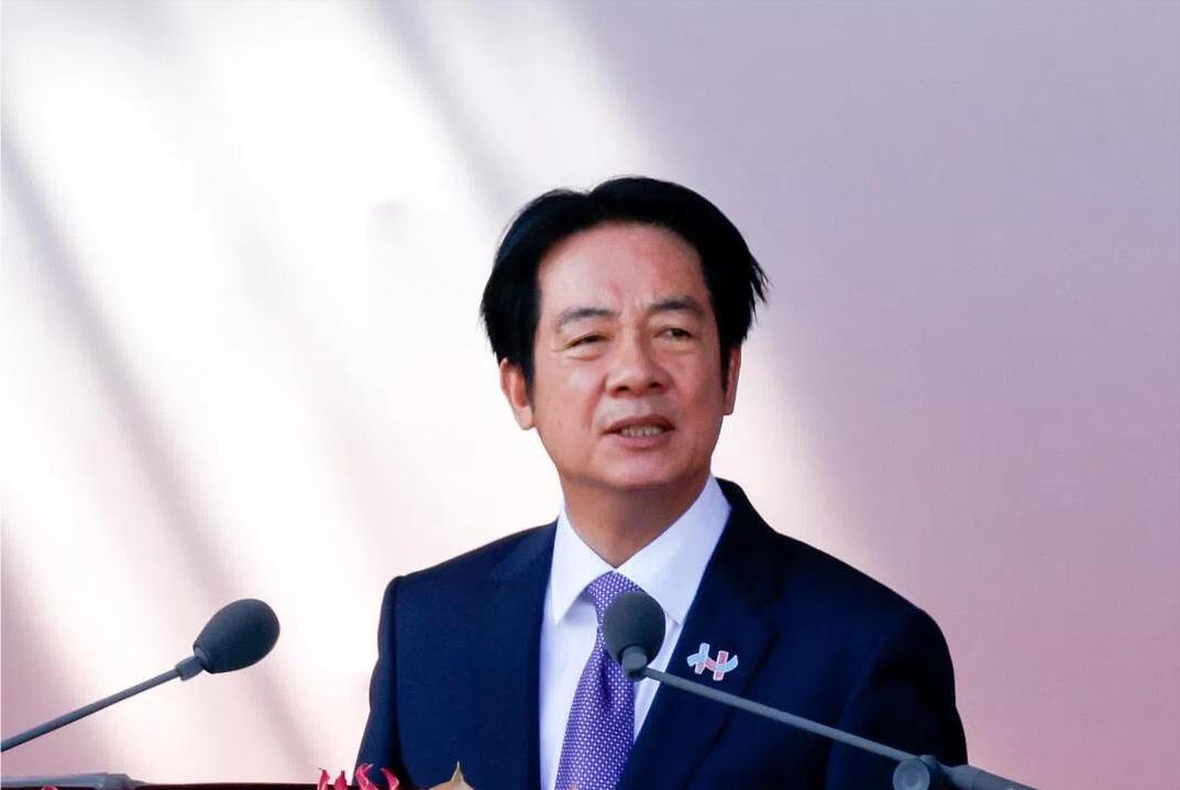 我军在台岛周边开展海空活动，战略价值在于把维护主权落到实际部署，对“台独”冒险形