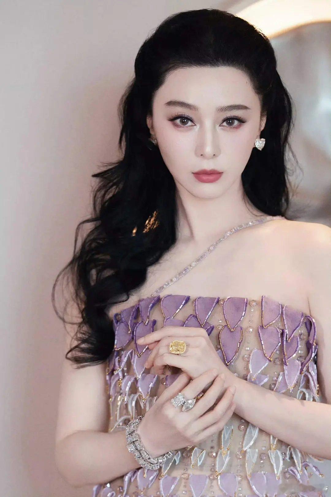 李冰冰和范冰冰这对宿敌，哪个更好看？ 