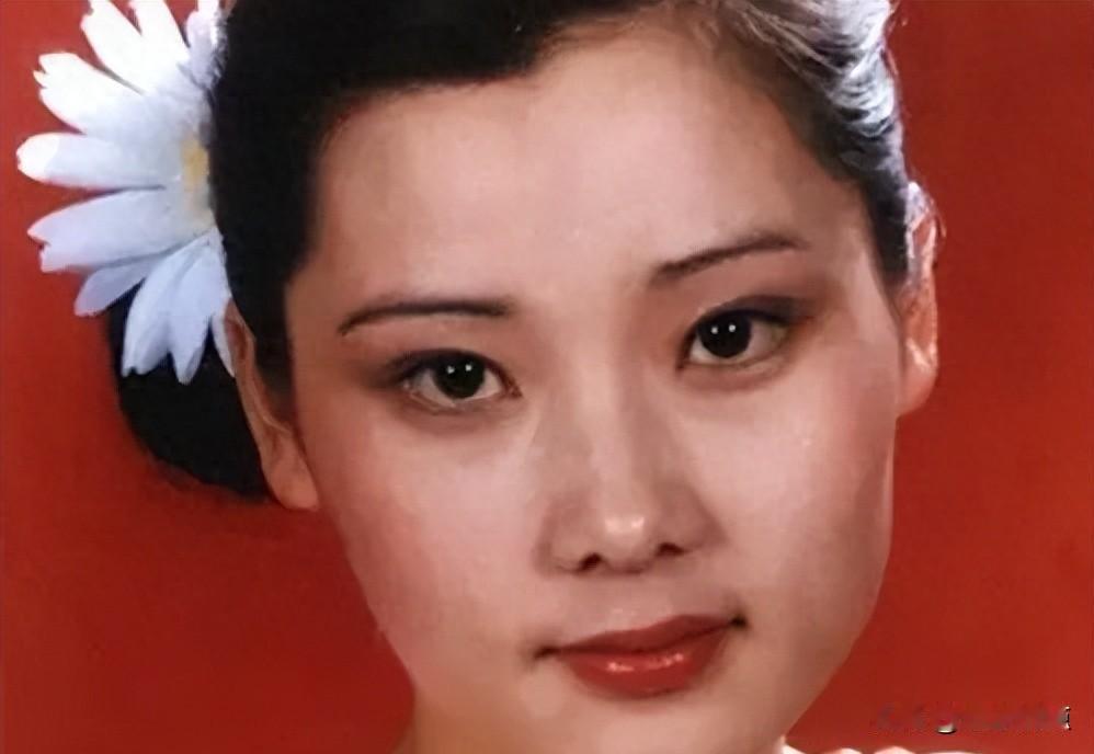 何赛飞又上热搜了，这次不是演戏，是当面说不干了；一边被骂太冲，一边年轻人偷偷录屏