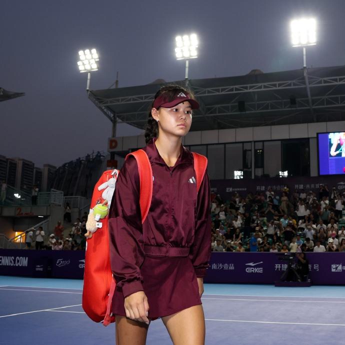 恭喜孙心然7-5拿下第一盘！


正在进行的2026年WTA250广州网球赛事女