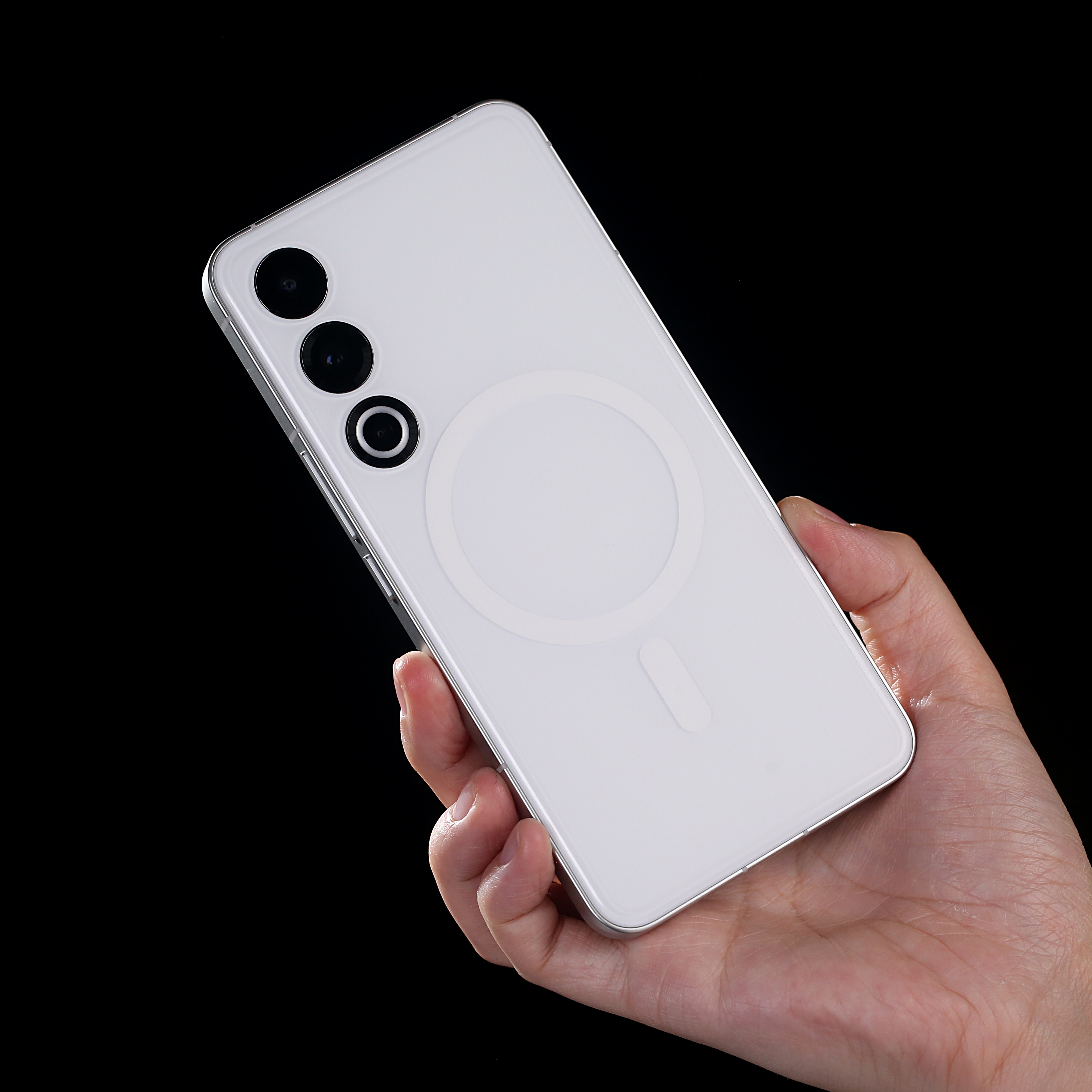 魅族 21 平嵌磁贴已补库存今天应该是够的，明天可能还会再到一些有需要的朋友，安