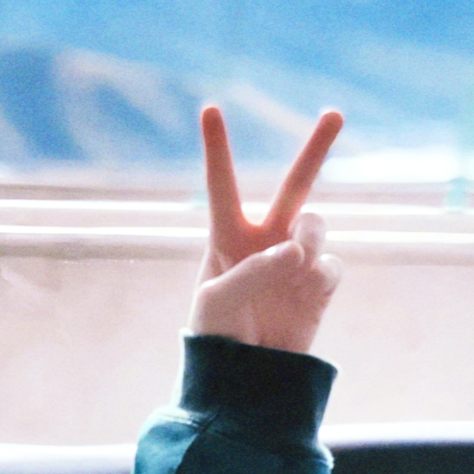 ✌🏻朱一龙 ​​​