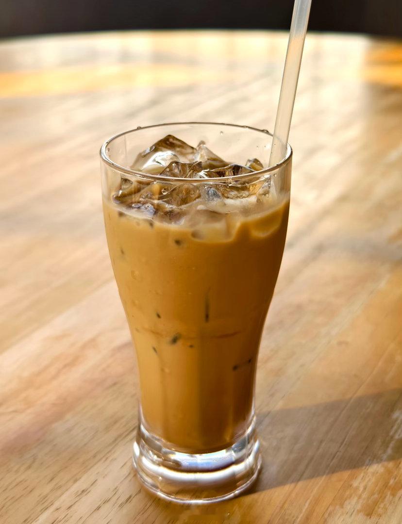 换个地方吃早餐白咖喱面+白咖啡+手冲咖啡☕️ 马来西亚·George Town
