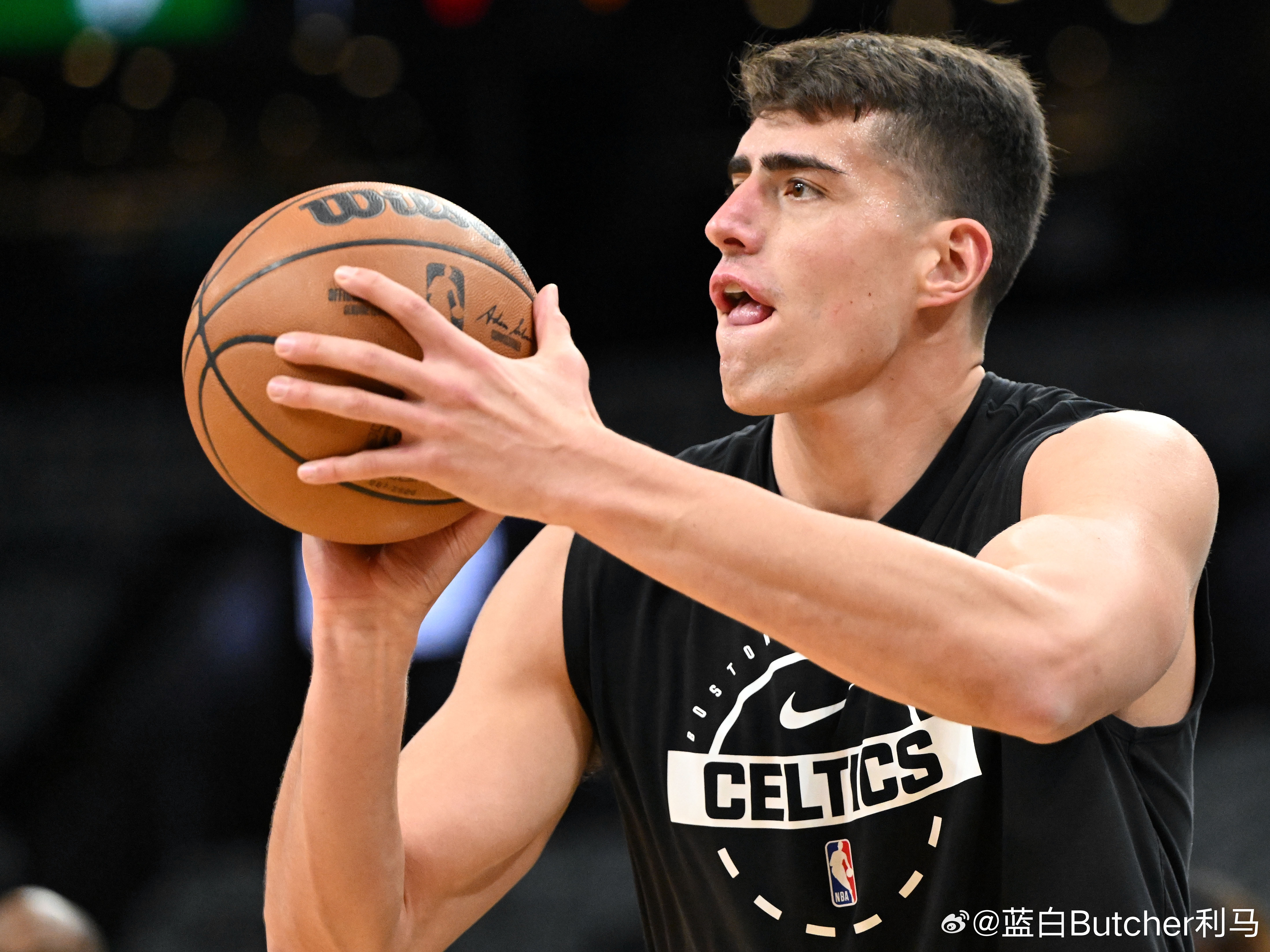 加尔扎接受采访时，谈到了自己如何争取出场机会。他说：“我很早就意识到自己不是最具