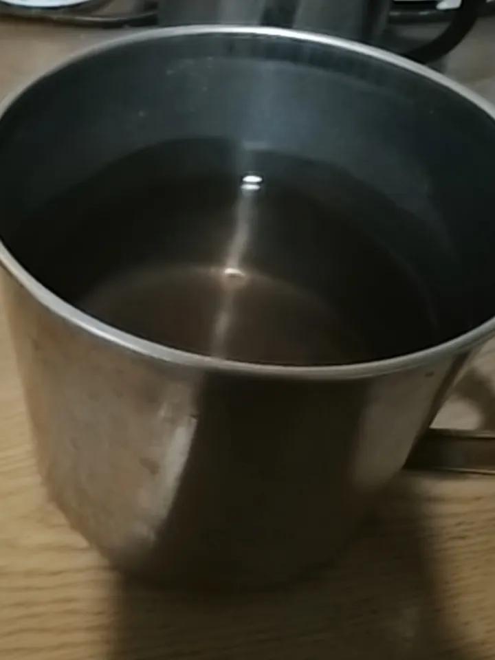 直接喝桑寄生热水泡的，还挺不错。桑寄生可是常用中药材，能滋阴补肾、强筋骨、祛风湿