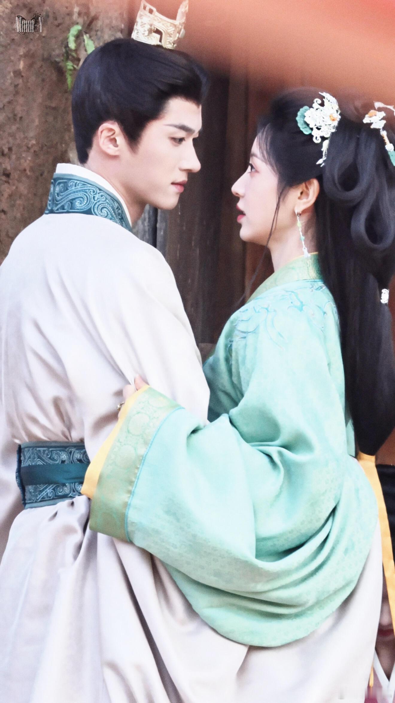 嫁金钗阵容官宣嫁金钗美女同框太绝了！田曦薇、潘珺雅、毛林林的颜值暴击，光看阵容就