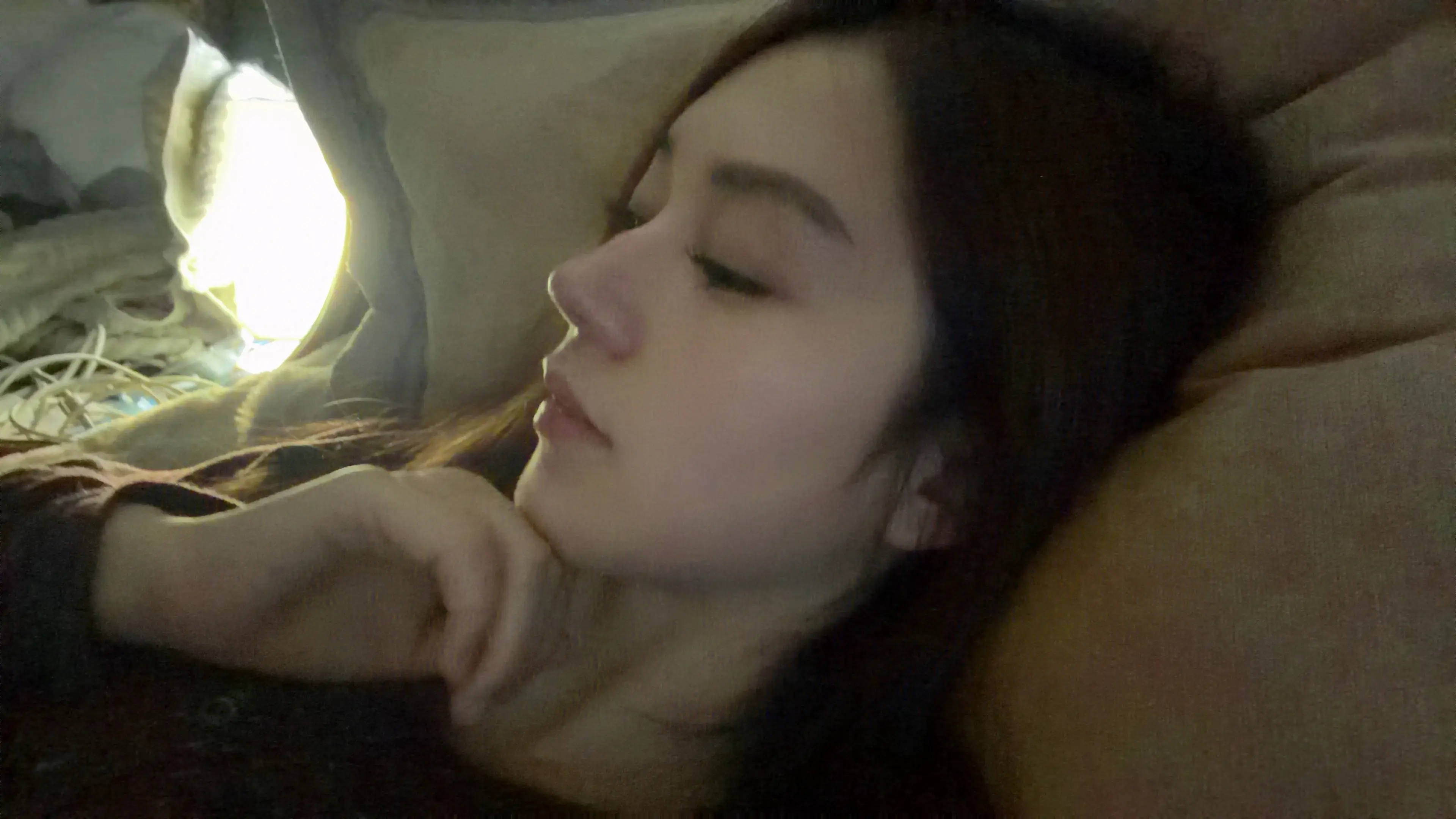 下颚角终于在我几天清淡饮食中又出来了，这次春节，严格控制饮食，继续实行...