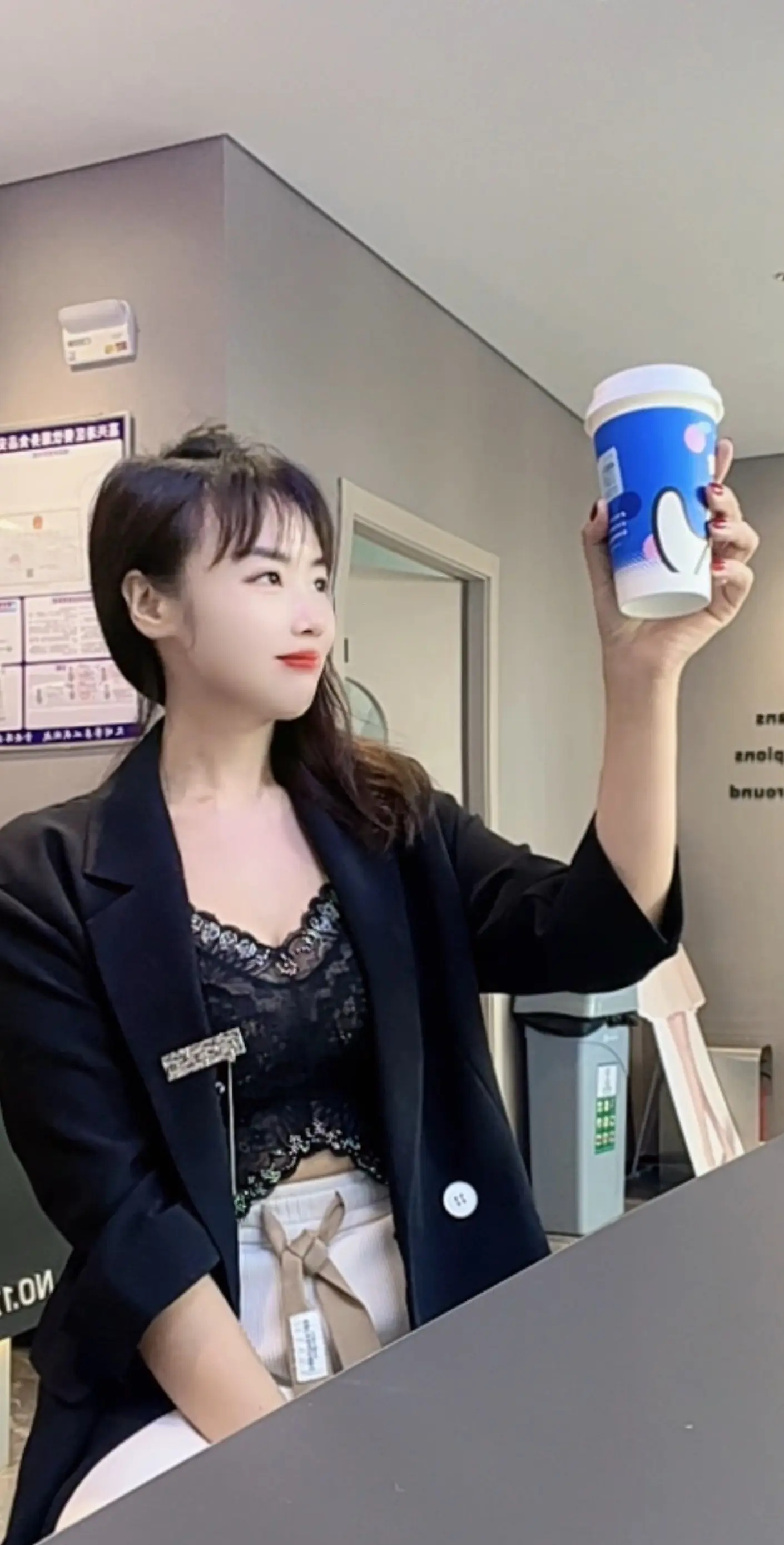 爱谁都有可能出错，但是爱自己，爱一百次 对一百次…❤️