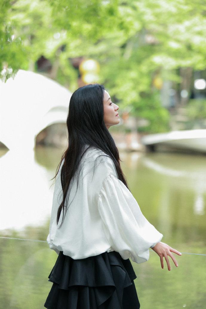 倪虹洁[超话]倪虹洁把张泉灵说哭了倪虹洁和 AI “爸爸” 对话，张泉灵直接泪崩