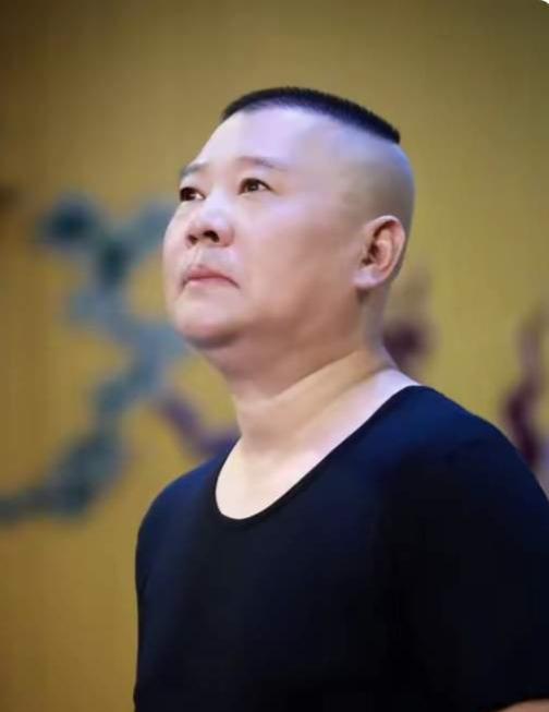 谁都不服，就佩服郭德纲这超稳的心态
要是换做别的艺人出事
早出来道歉发声明了
