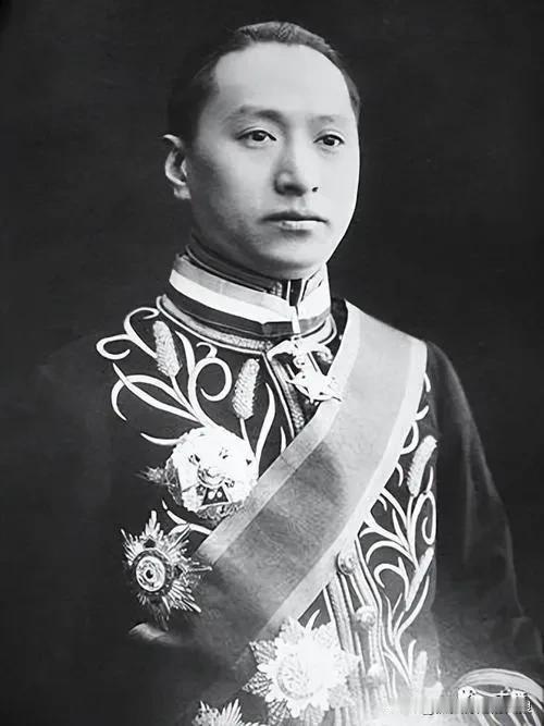 民国第一外交官，第二十二号战犯顾维钧

顾维钧被列为第二十二号战犯

七二年的时
