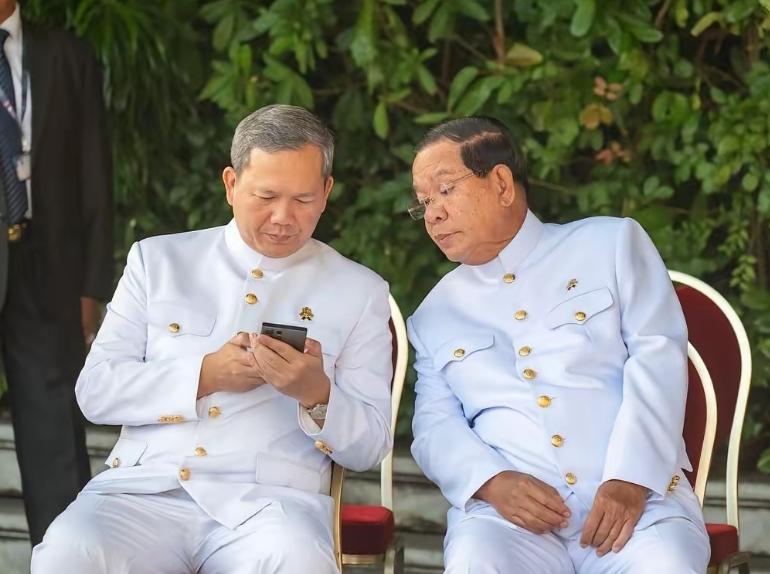 洪马奈老的有点快。
70多岁的洪森还是满头黑发，当然是染发。但是48岁的洪马奈，