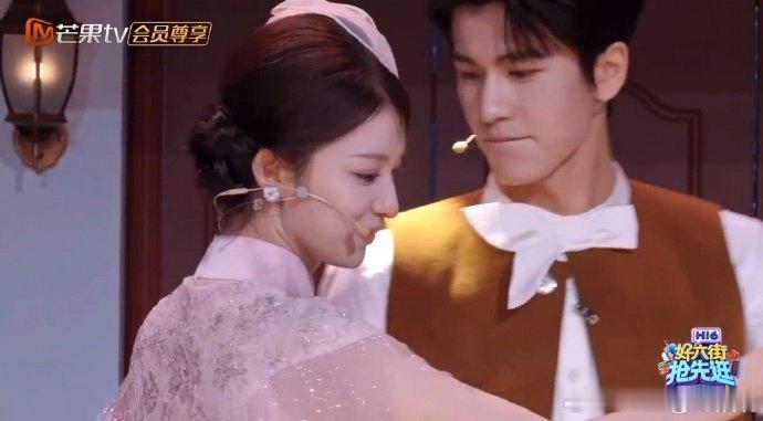 张凌赫王楚然hi6彩排花絮张凌赫王楚然hi6舞蹈彩排光是彩排花絮就这么绝，正片不