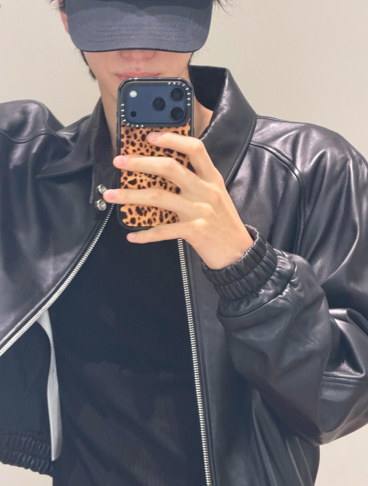 🐑申惟魅力中心 

Weverse更新｜260902

OOTD ​ ​​​