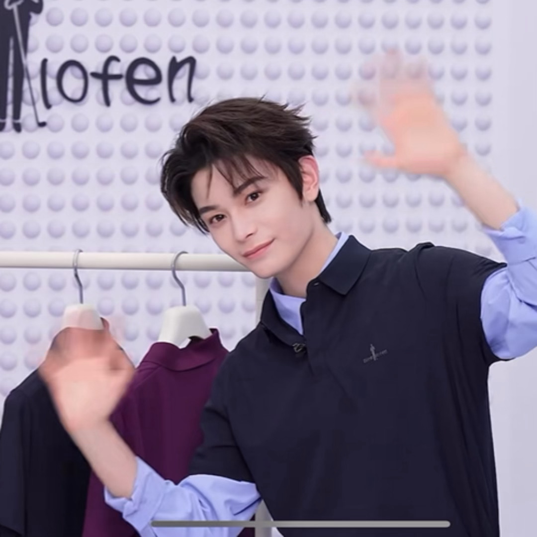 依旧二次元再见👋 