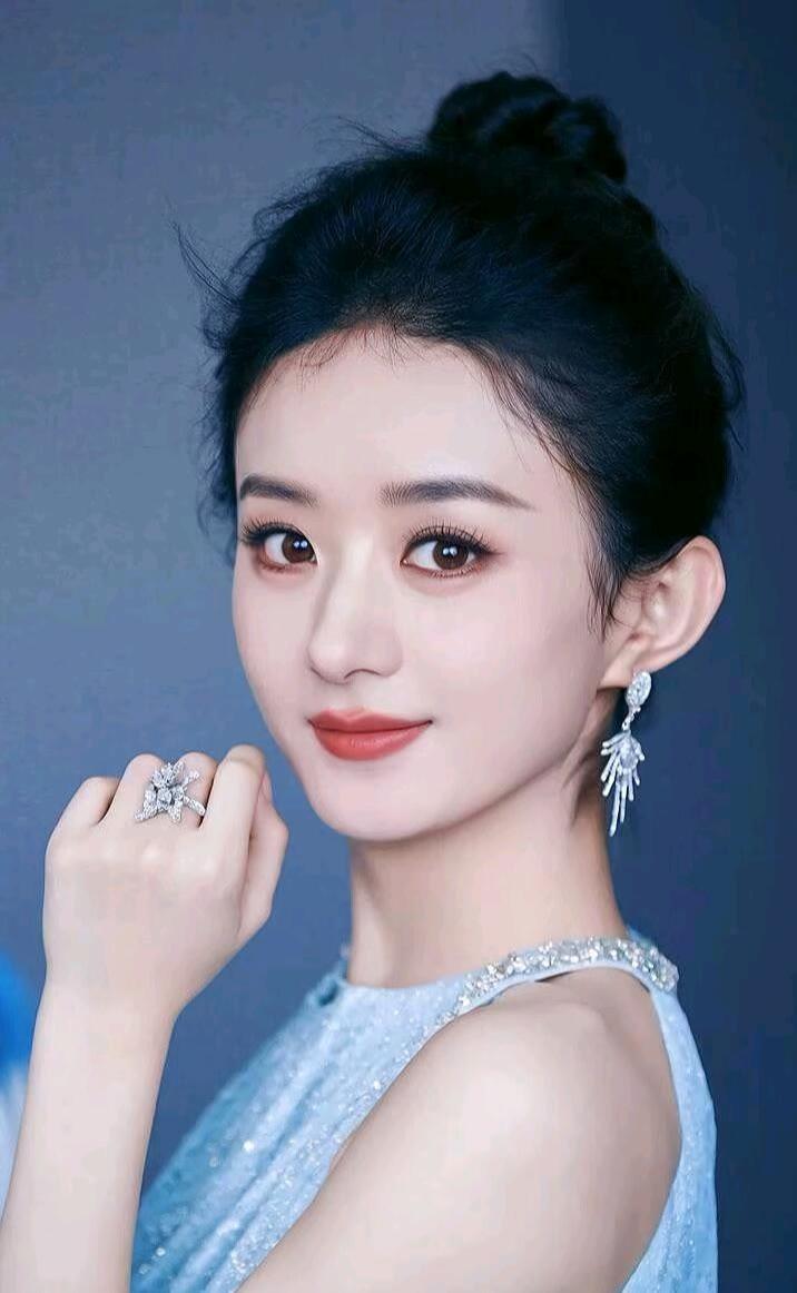 优雅气质，闪耀珠宝，完美女神范儿！💎✨