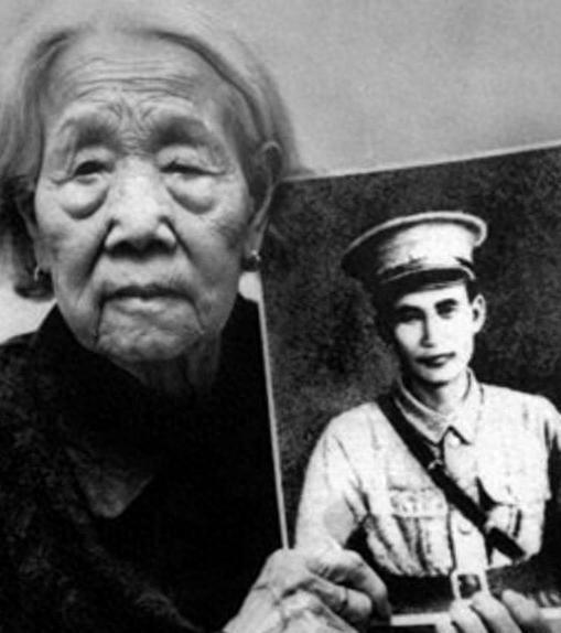 刘志丹夫人同桂荣，曾亲自为贺子珍接生，李敏更亲切叫她“刘妈妈”，背后有哪些动人故