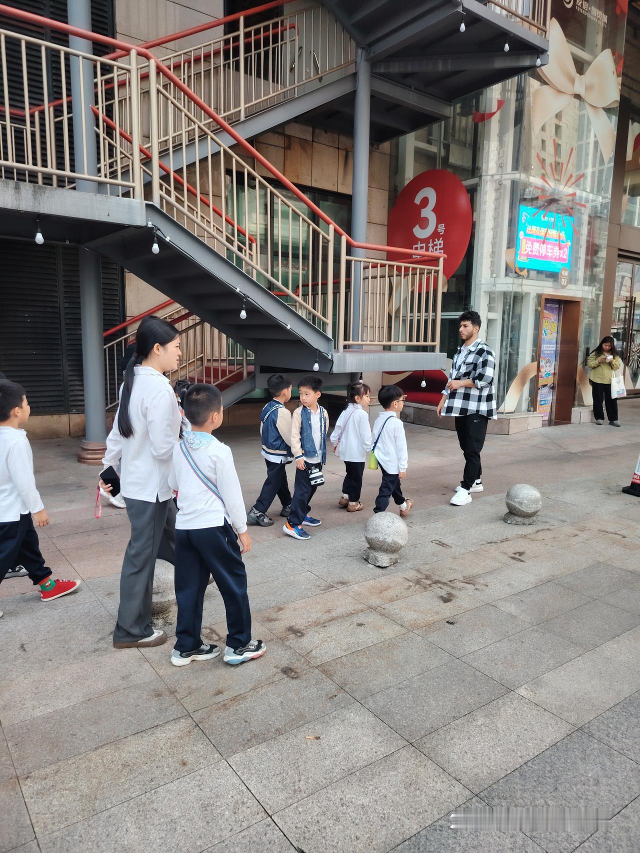 晒图笔记大赛带小孩玩