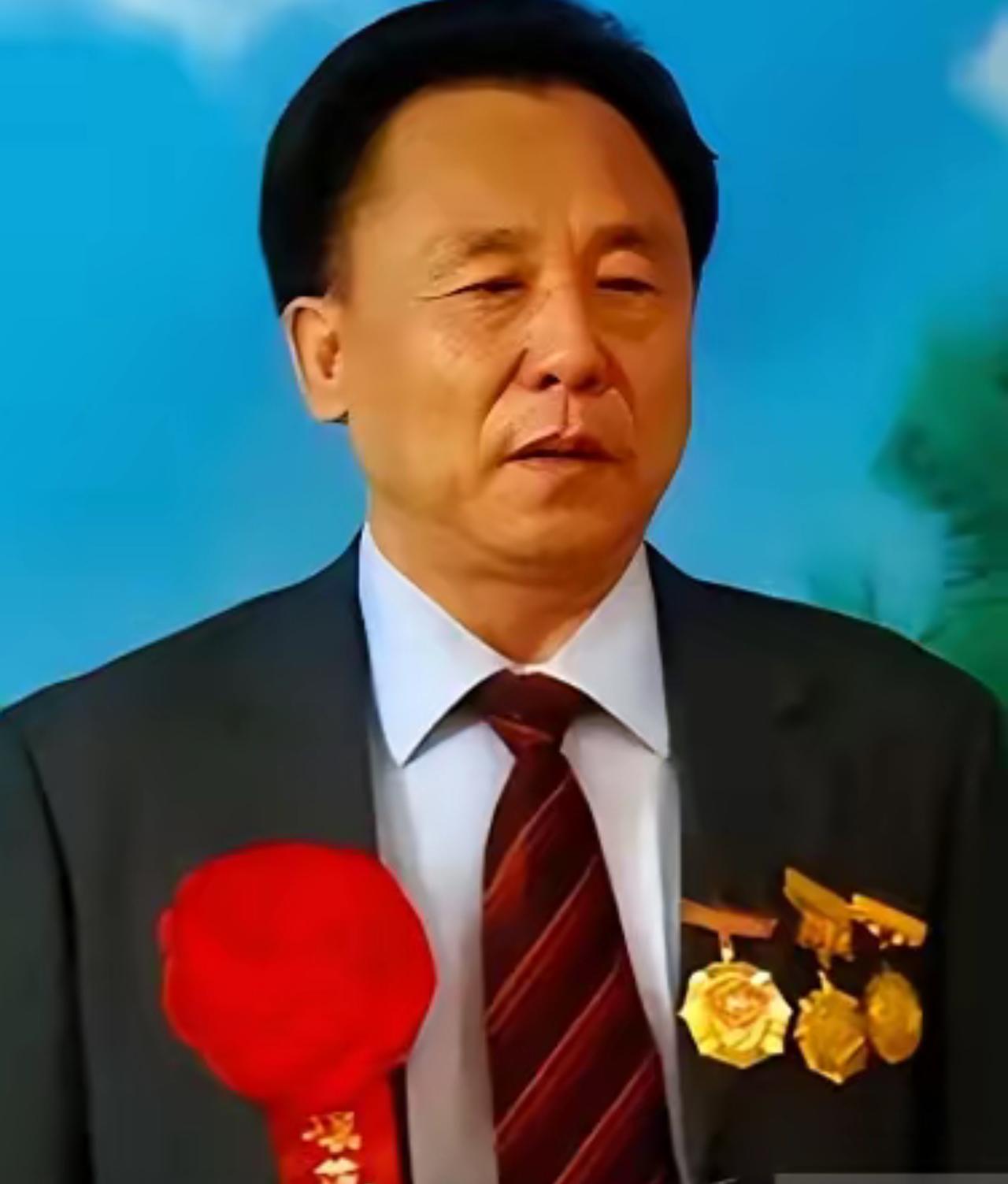 包养10名情妇，生下11个私生子，75岁还在拼命生娃——湖南“土皇帝”倪福林的荒