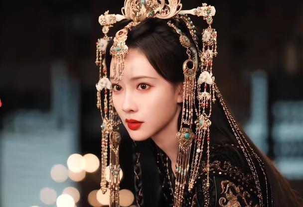 暮晚摇最终成为镇国大长公主，抓住了想要的
一切好权威的王法姐 尚公主 孟子义尚公