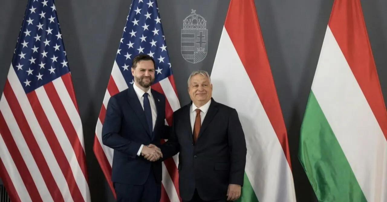 美国副总统万斯是霉运体质，也可以说是“衰神”，走哪儿哪儿倒霉。
几天前，万斯专程