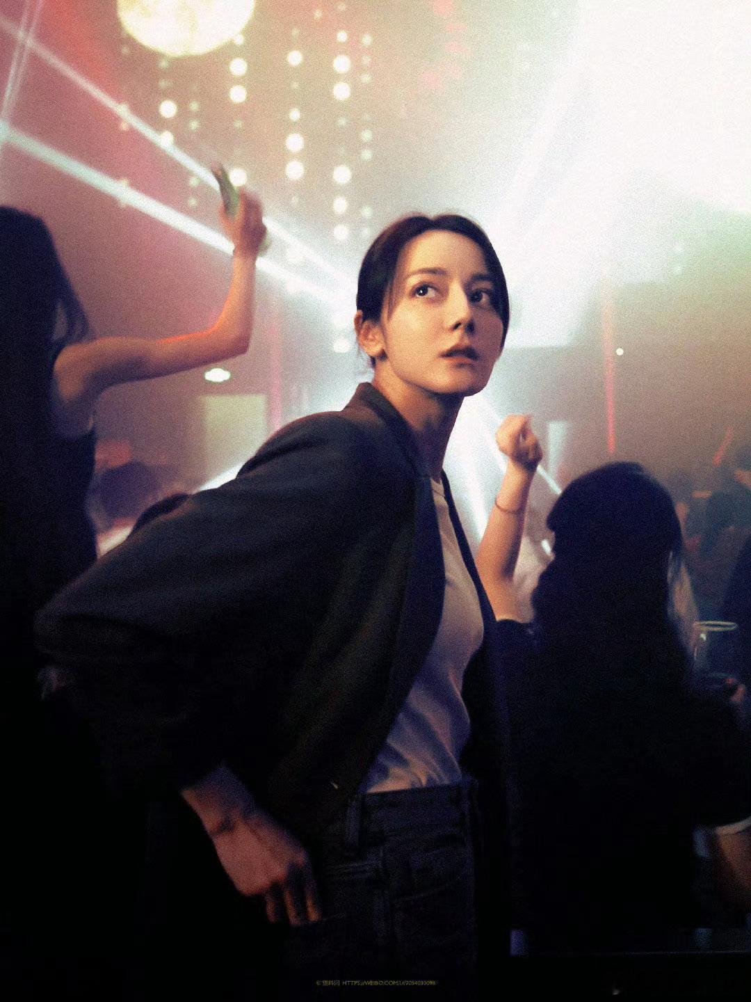 迪丽热巴体制内妈妈降临 听说有很多人跟我抢妈妈[笑而不语] ​​​