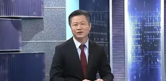 台湾名嘴赖岳谦说：

在中日关系如此低迷的时候，高市早苗又火上浇油，派军舰通过台