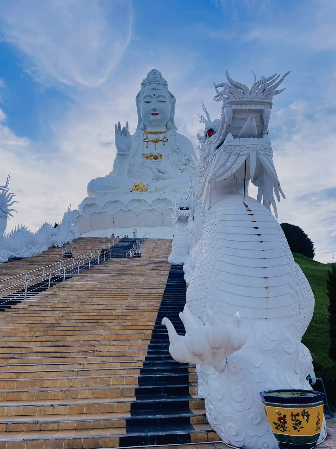 距离黑庙10公里的观音寺 来都来了当然要冲！