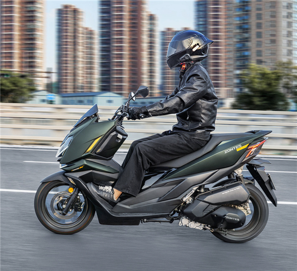 11800元 升仕150X龙骨踏板摩托掀桌 网友：炸了都夸它响 