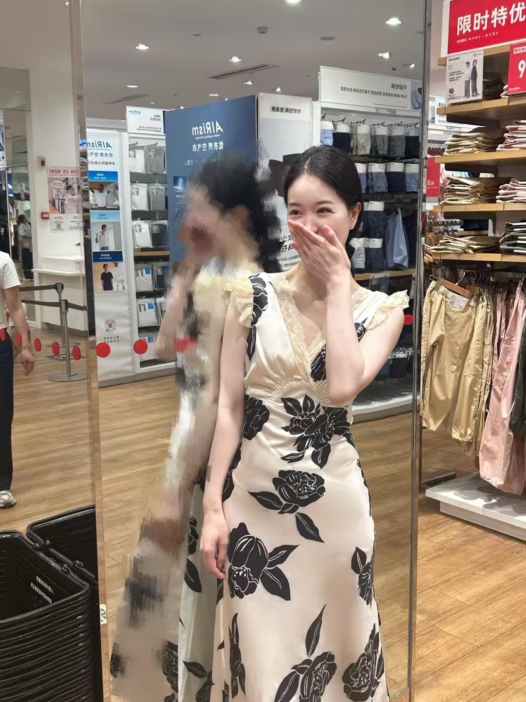 白色的胡蝶如果能平安过冬，第二年春天就会变成黄颜色