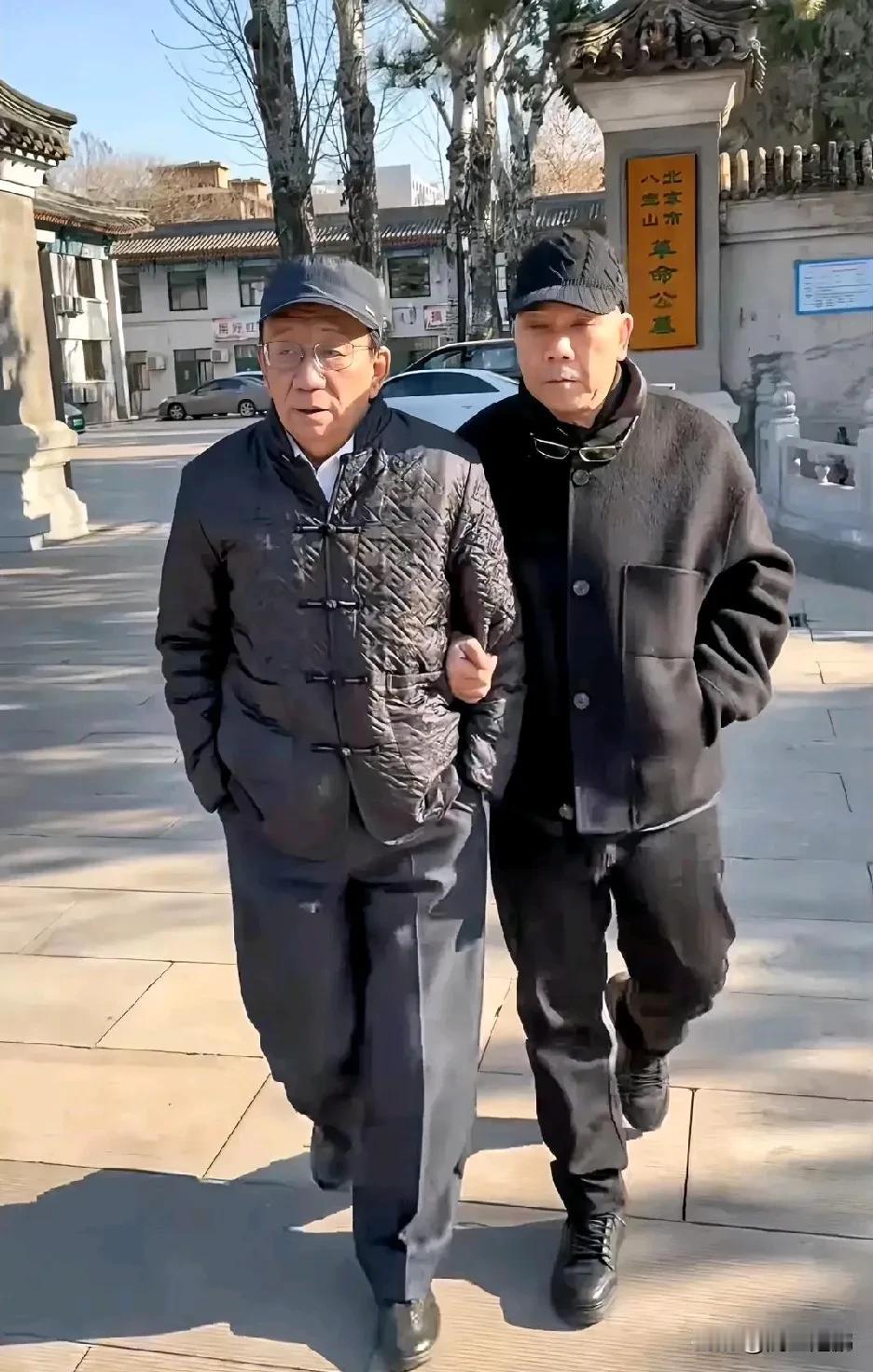 侯耀华才是相声圈的“大当家”
  自“七月风波”至今，“热闹”了将近半年时间。