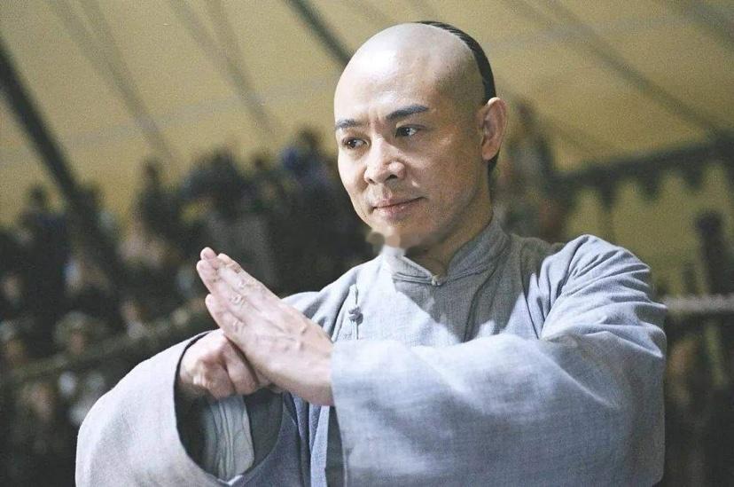 这个市场好像会预判你的预判，昨天科技硬件崩盘，以为他不行了，今天反而它又最强了。