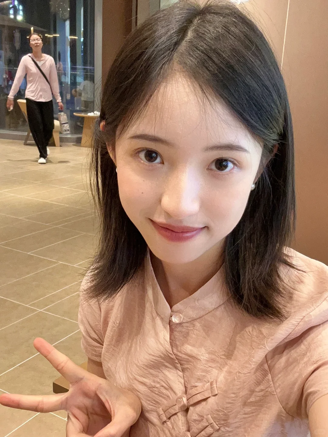 淡颜女生有自己的魅力