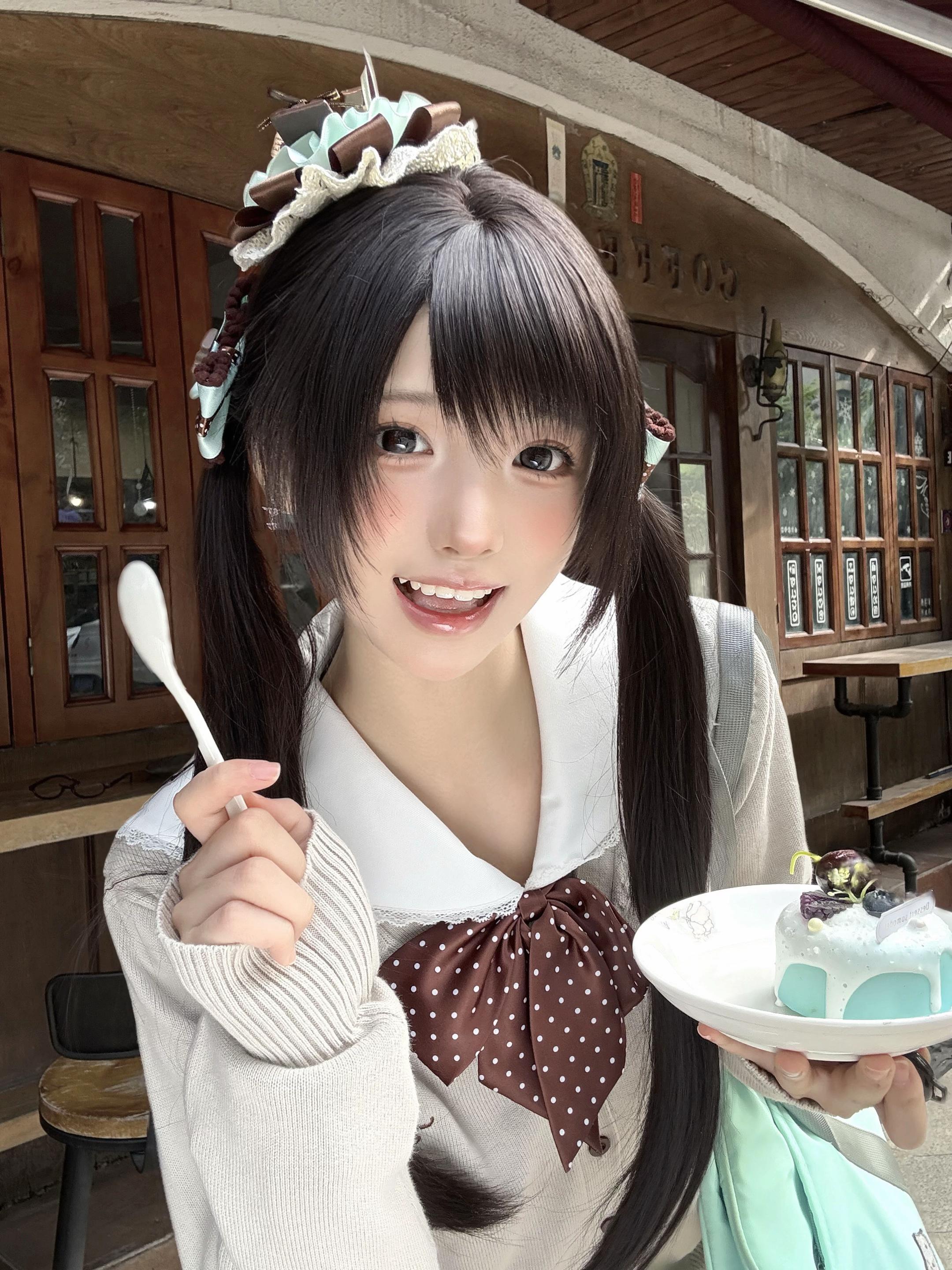 来点青草蛋糕。