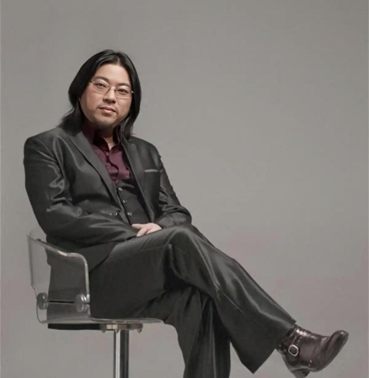 高晓松母亲回国引起轩然大波，于是高晓松过往言论再次被扒！

你会发现他的收入全是