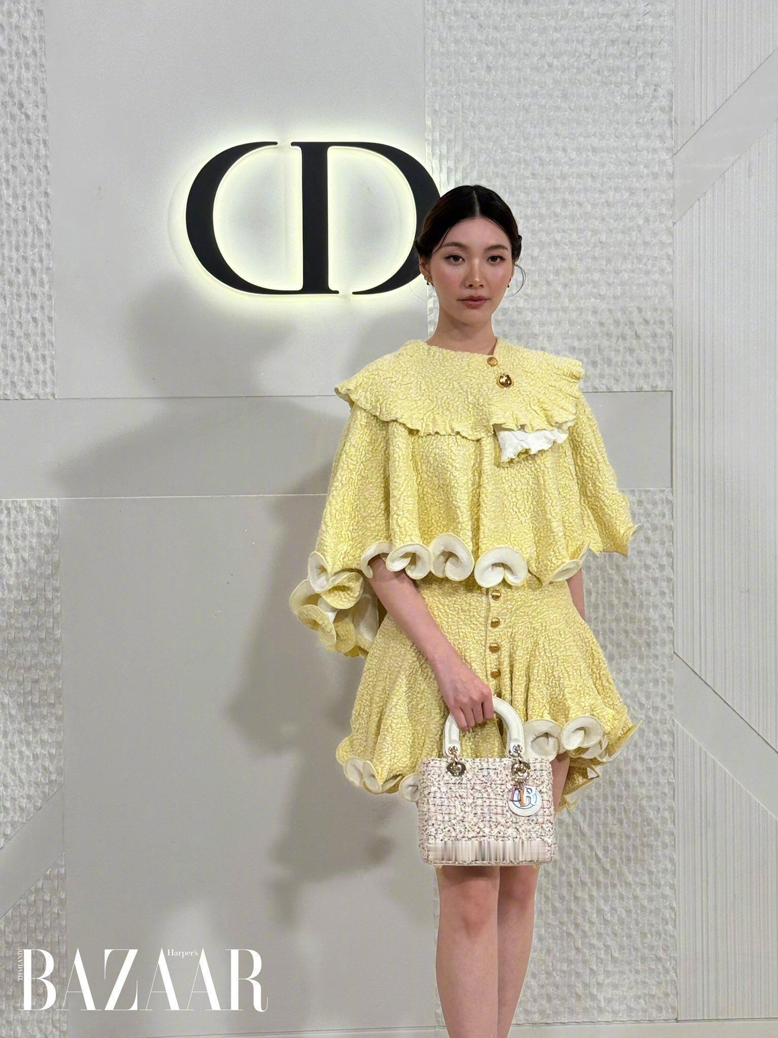 Orm Kornnaphat亮相迪奥泰国活动。作为品牌大使，本次选择Dior 2