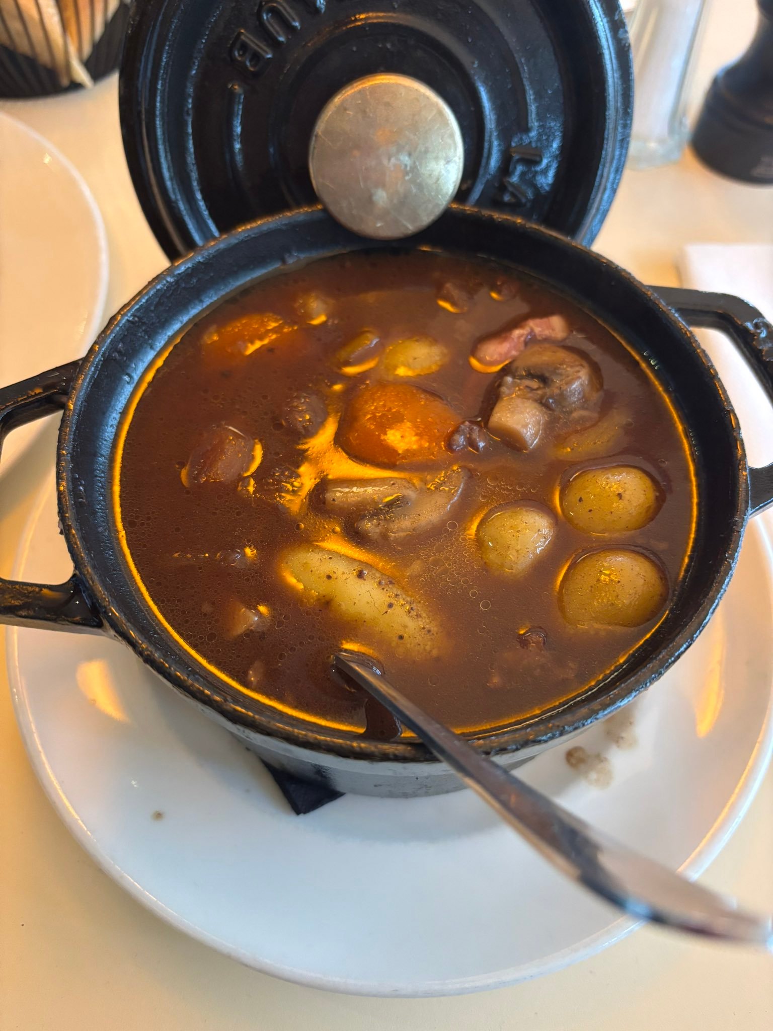 bœuf bourguignon 勃艮第红酒炖牛肉 