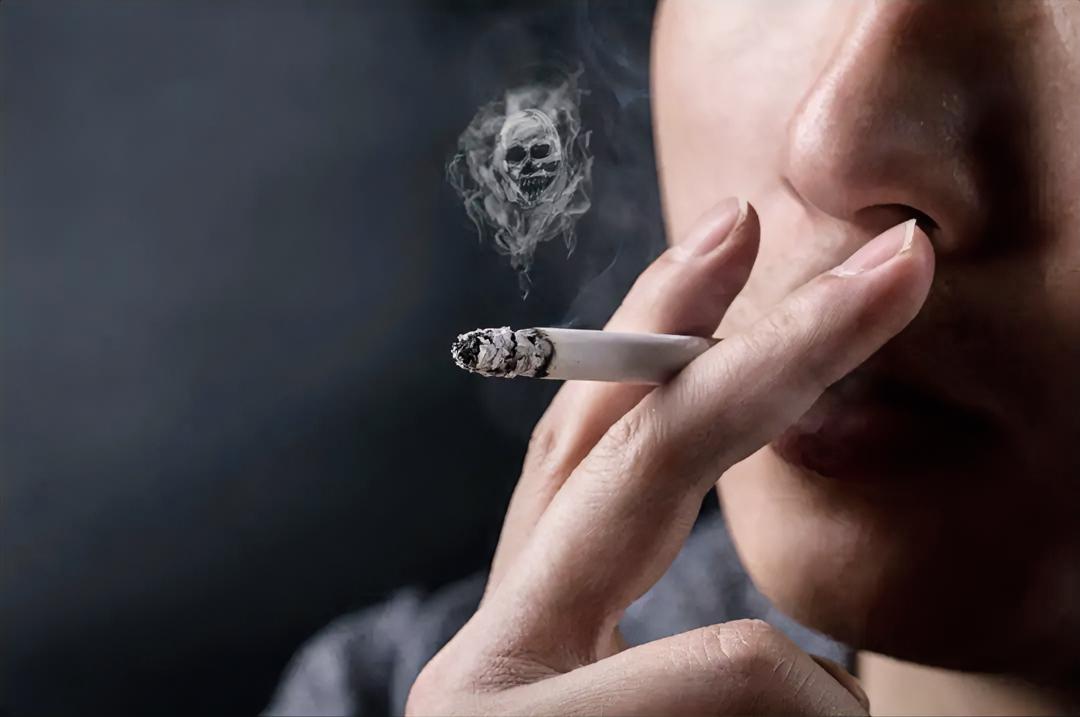有一位十几天没有冒泡的牌友，昨天晚上突然又出现了，我赶忙问他，这些天为什么没有来