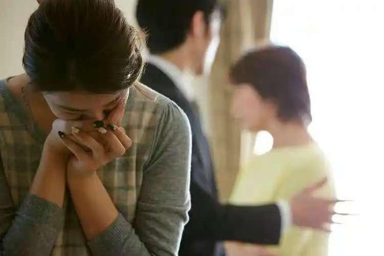 青海，女子和丈夫结婚四年，丈夫便开始频繁不着家，对自己态度敷衍，女人的第六感告诉