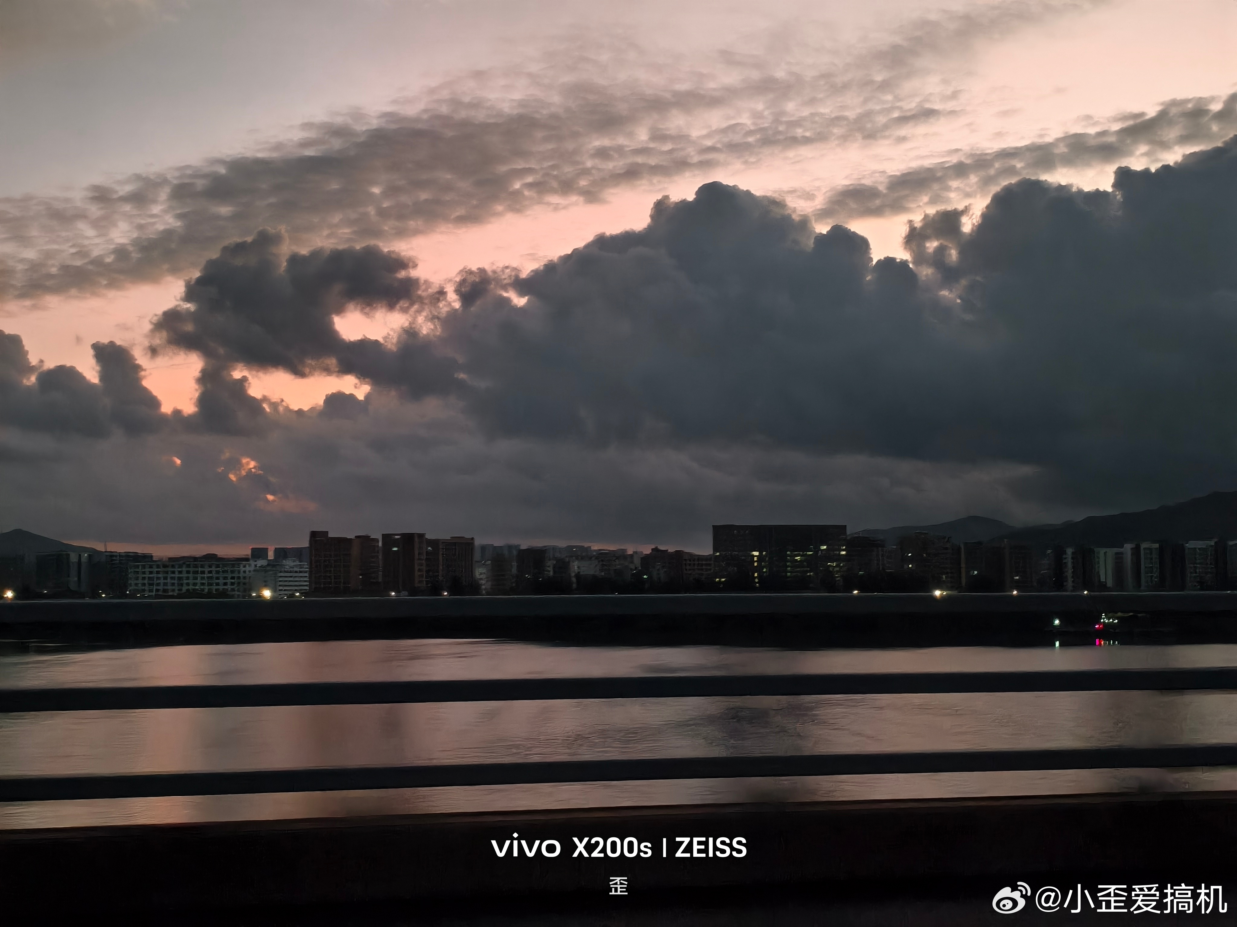 深圳的这个点的室外 原来是这种景色  ​​​