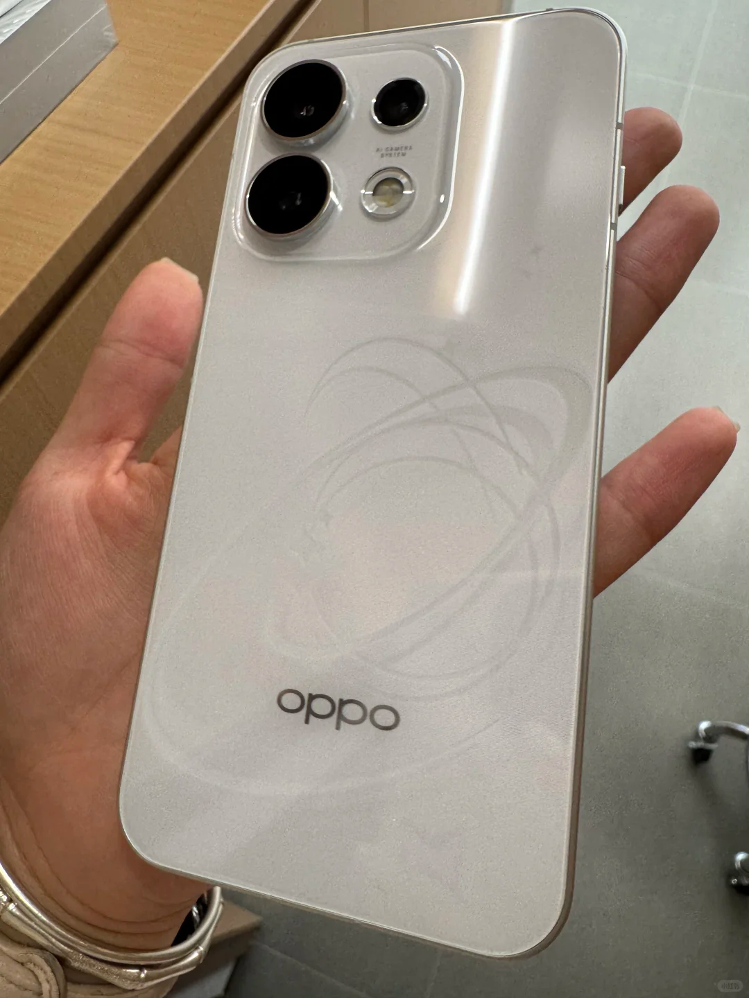 OPPOReno16价格618中端机选哪台  Reno16 配置堆得挺狠全系潜望