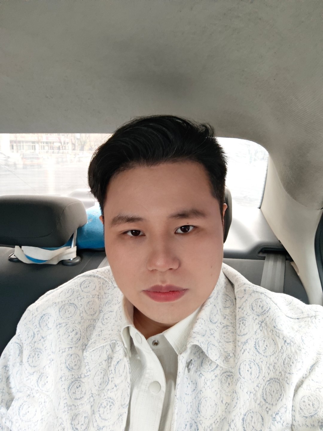 新造型，去拍ES9毕竟是ES9，得用点儿心哈哈大v聊车蔚来