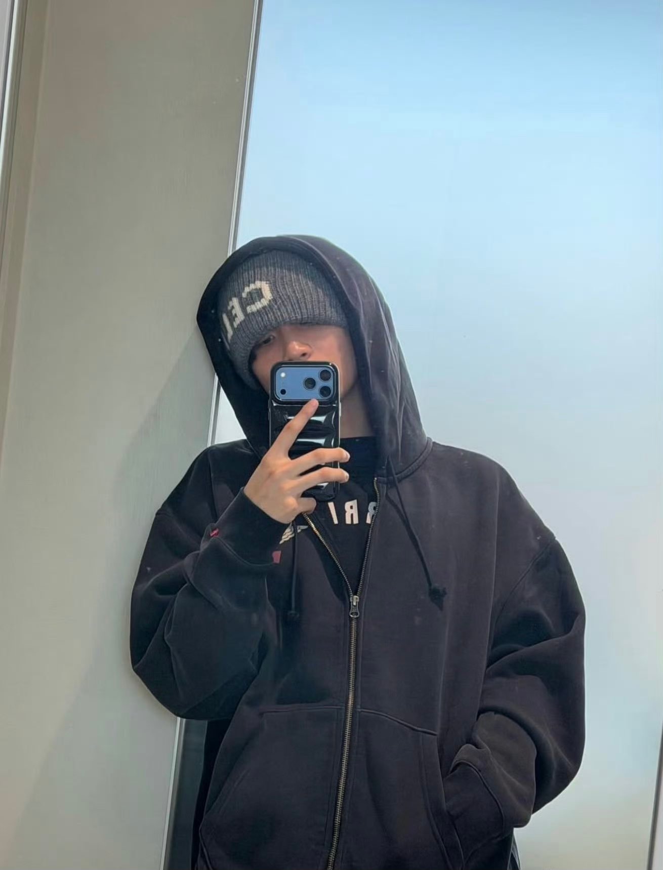 网友爆料李楷灿恋情不仅扒出超多同款，还发现让女朋友免费坐nct演唱会vip最中间